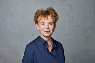 Etta  Weiner